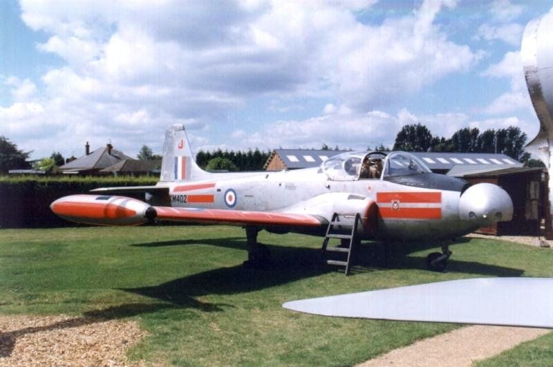 Hunting Jet Provost T3 XM402